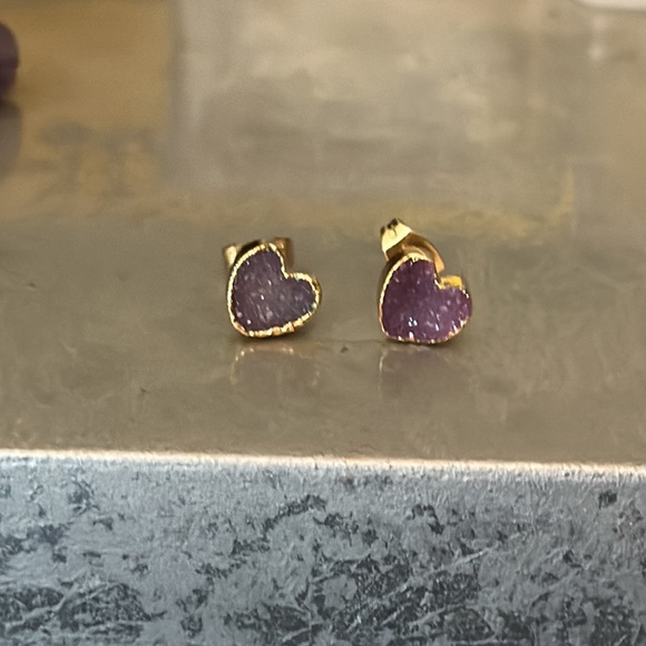 Amethyst druzy heart pierced earrings posts gold plated tiny 1/4” - Picture 5 of 5